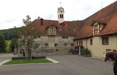 Innenhof des Haupt- und Landgestütes Marbach
